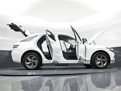 New 2026 Genesis GV70 2.5T image 21
