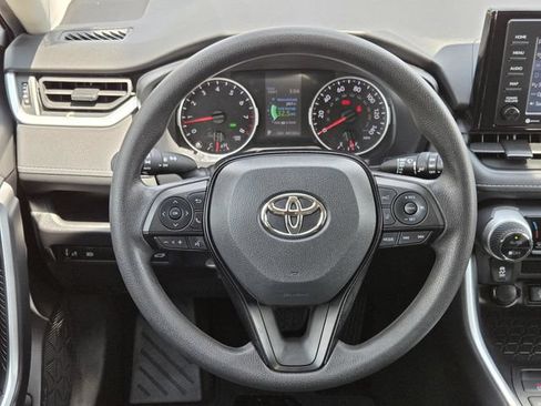 Used 2021 Toyota RAV4 XLE w/ Convenience Package FWD image 21