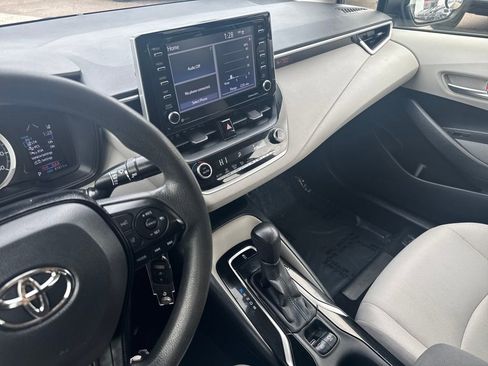 Used 2021 Toyota Corolla LE image 20