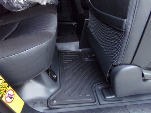 Used 2011 Toyota FJ Cruiser 4WD w/ Convenience Pkg image 85