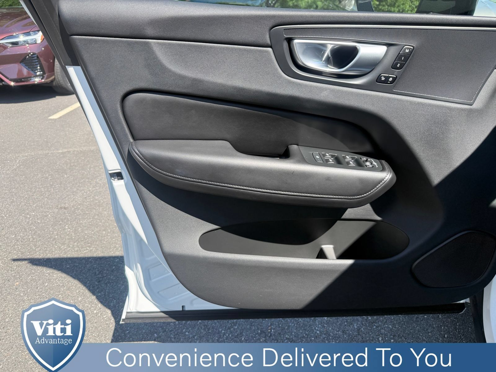 Used 2024 Volvo XC60 B5 Core w/ Protection Package Premier AWD/4WD image 16