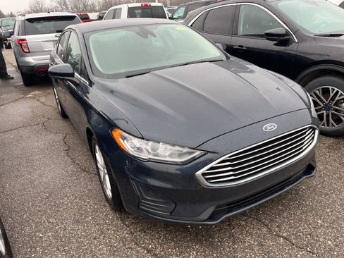 Used 2020 Ford Fusion SE image 19