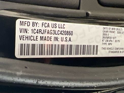 Used 2020 Jeep Grand Cherokee Altitude image 31