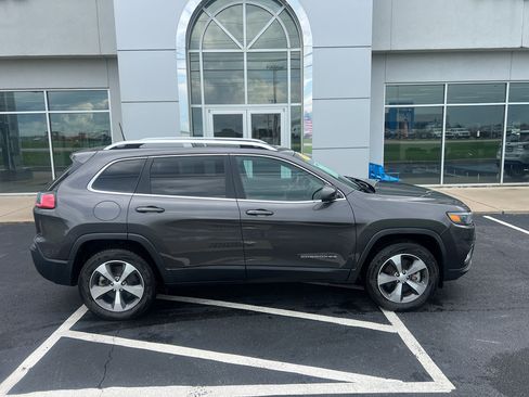 Used 2020 Jeep Cherokee Limited AWD/4WD image 7