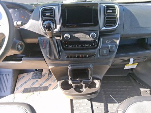 New 2026 RAM ProMaster 2500 w/ Quick Order Package 22G SLT image 12