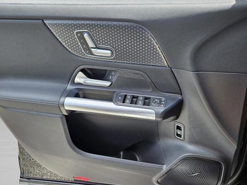 New 2025 Mercedes-Benz GLA 250 image 27