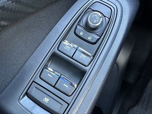 Used 2024 Subaru Ascent Premium w/ Convenience Package image 17