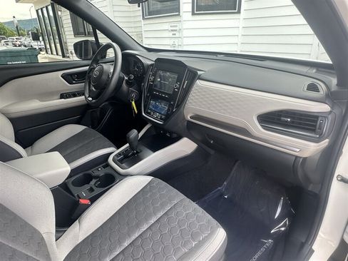 Used 2025 Subaru Forester AWD/4WD image 43