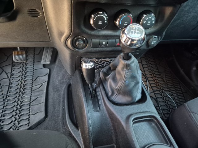 Used 2013 Jeep Wrangler Sport AWD/4WD image 12