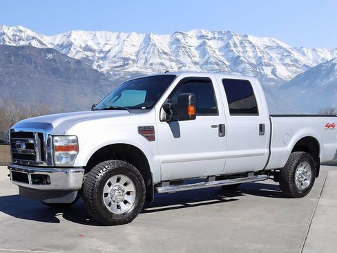 Used 2008 Ford F350 Lariat AWD/4WD image 2