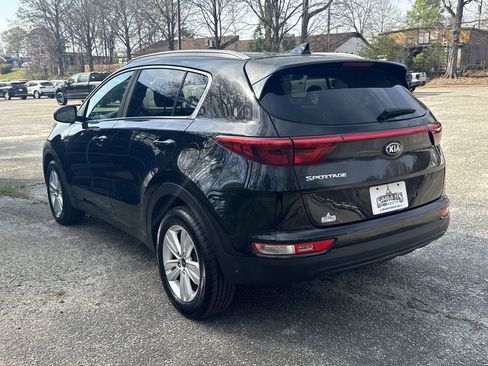 Used 2018 Kia Sportage LX w/ LX Popular Package image 5