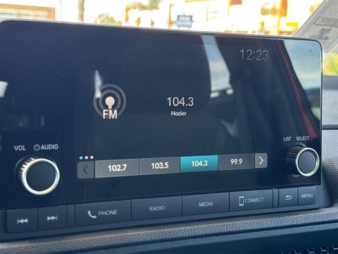 Used 2025 Honda CR-V Sport image 23