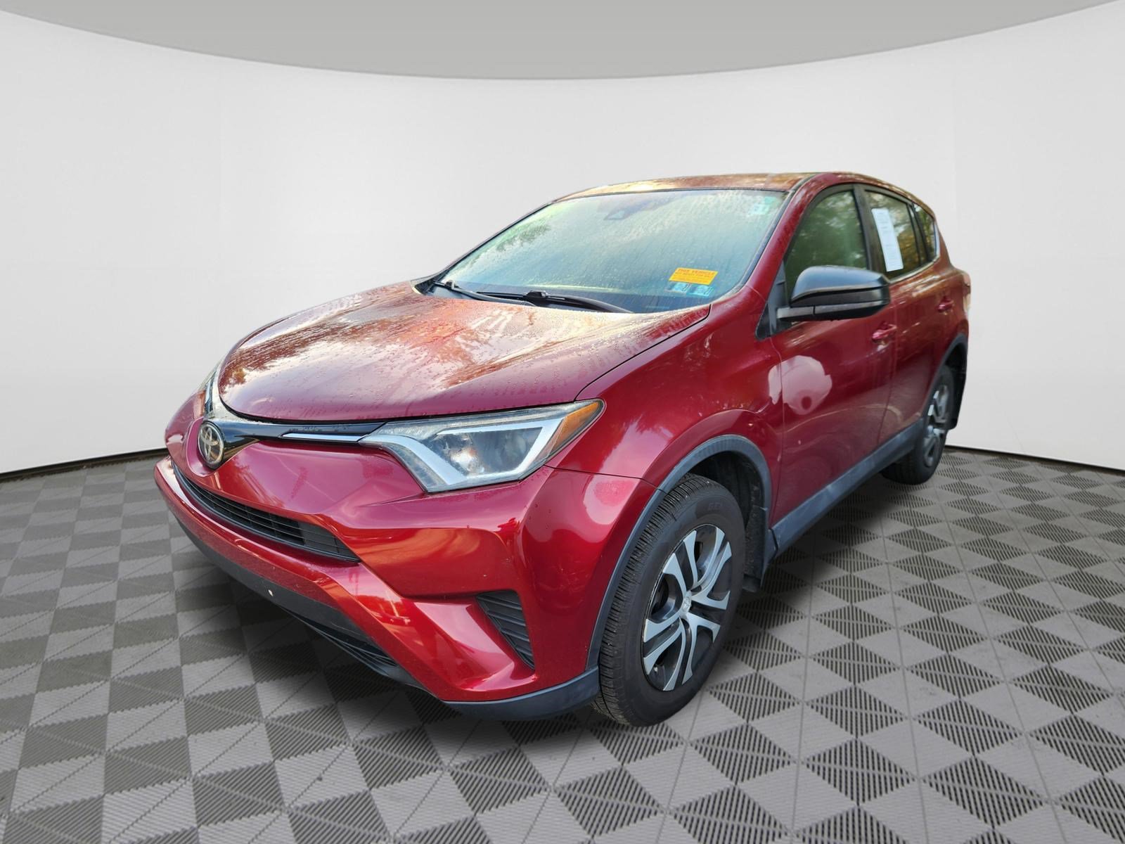 Used 2018 Toyota RAV4 LE w/ All Weather Liner Package AWD/4WD image 2