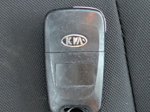 Used 2013 Kia Soul + image 35