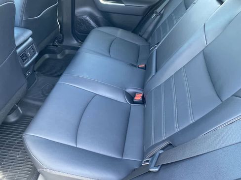 Used 2023 Toyota RAV4 XLE Premium image 22