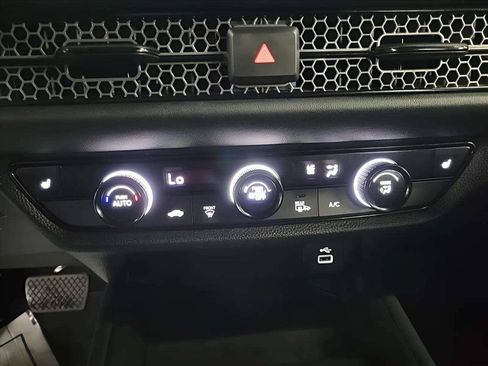 Used 2023 Honda HR-V Sport image 12