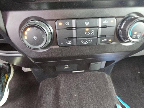 Used 2016 Ford F150 XLT w/ Equipment Group 301A Mid AWD/4WD image 19