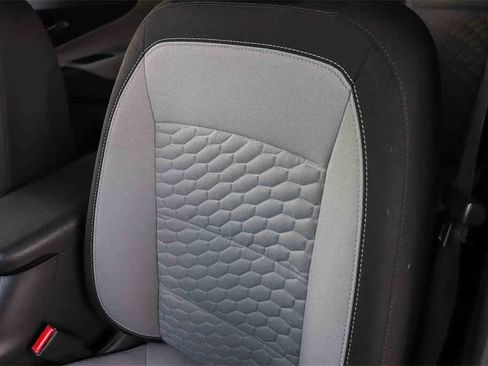 Used 2020 Chevrolet Equinox LS w/ LS Convenience Package image 26