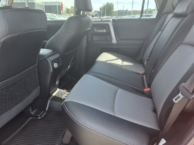 Used 2024 Toyota 4Runner SR5 Premium w/ Moonroof Package AWD/4WD image 11