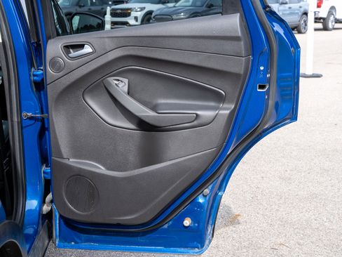 Used 2017 Ford Escape SE w/ Equipment Group 201A image 14