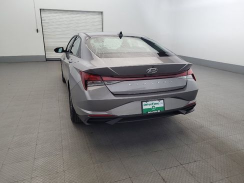 Used 2023 Hyundai Elantra SEL w/ Cargo Package FWD image 6