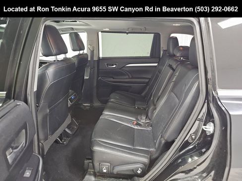 Used 2016 Toyota Highlander XLE image 14