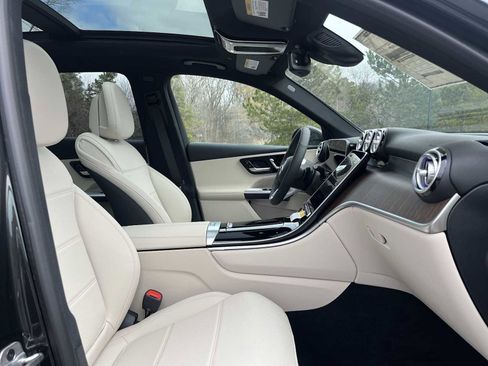 New 2026 Mercedes-Benz GLC 300 4MATIC image 10