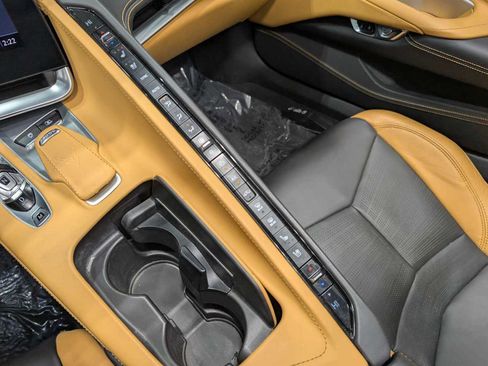 Used 2022 Chevrolet Corvette Stingray Premium Conv w/ Battery Protection Package RWD image 29