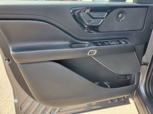 Certified 2023 Lincoln Aviator Reserve w/ Elements Package Plus AWD/4WD image 8