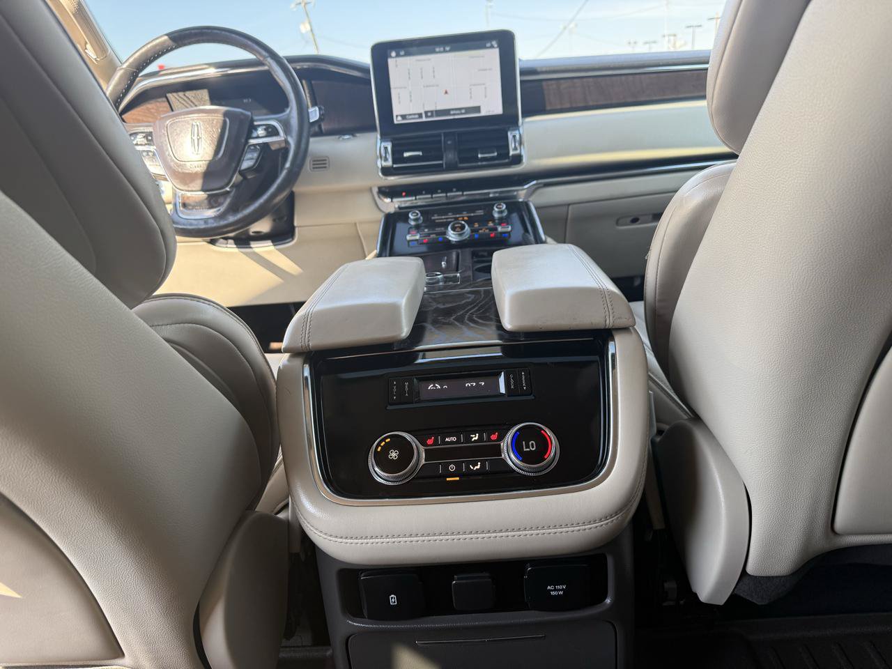 Used 2019 Lincoln Navigator L Reserve AWD/4WD image 16