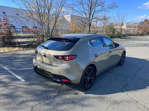 Used 2024 MAZDA MAZDA3 s image 9