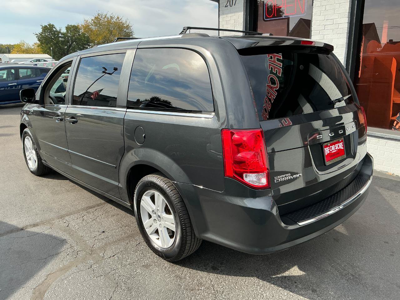 Used 2012 Dodge Grand Caravan Crew w/ Crew Value Pkg FWD image 5