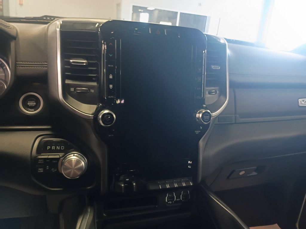 Used 2020 RAM 2500 Laramie AWD/4WD image 15
