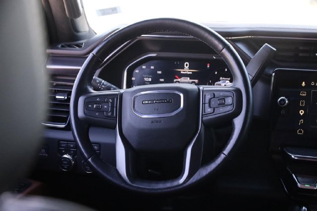 Used 2025 GMC Sierra 2500 Denali Ultimate AWD/4WD image 25