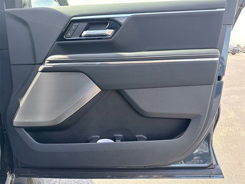 New 2025 GMC Sierra EV Denali image 39