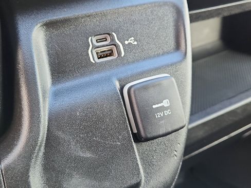 Used 2025 RAM ProMaster 2500 w/ Convenience Group FWD image 23