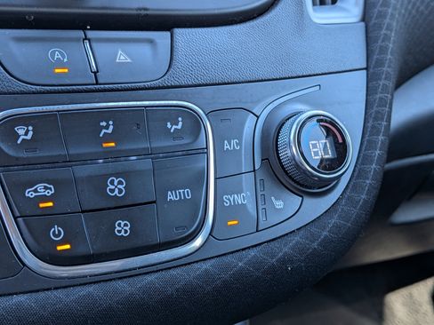 Used 2024 Chevrolet Malibu LT image 30