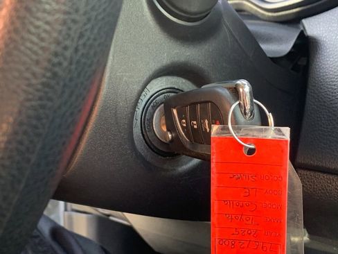 Used 2025 Toyota Corolla LE image 26