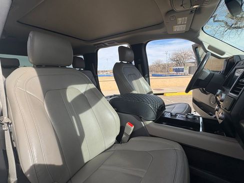 Used 2018 Ford Expedition Limited image 14