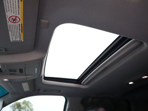 Used 2015 GMC Sierra 2500 Denali w/ Duramax Plus Package image 12