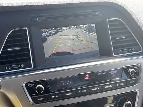 Used 2016 Hyundai Sonata SE w/ Winter Weather Package FWD image 45