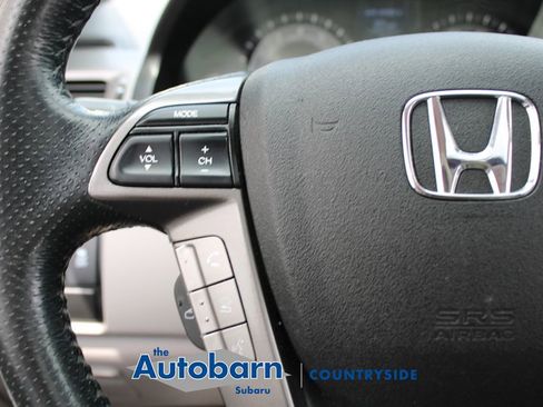 Used 2015 Honda Odyssey Touring Elite image 14