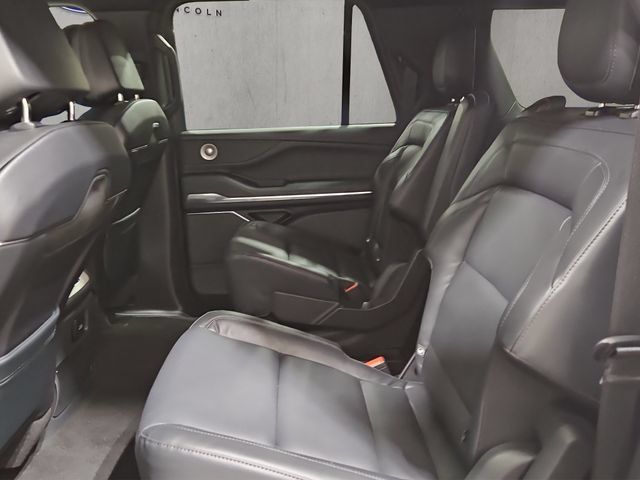 New 2026 Lincoln Navigator L Reserve AWD/4WD image 17