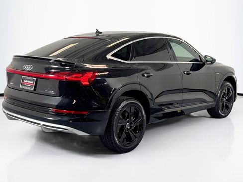 Used 2022 Audi e-tron Premium image 5