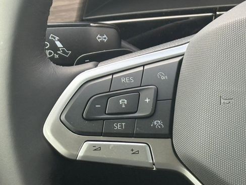 Used 2026 Volkswagen Atlas SEL Premium R-Line AWD/4WD image 16