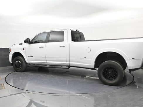 Used 2022 RAM 3500 Laramie AWD/4WD image 5