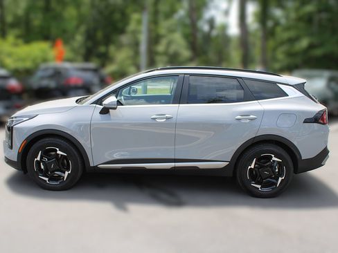 New 2026 Kia Sportage EX FWD image 5