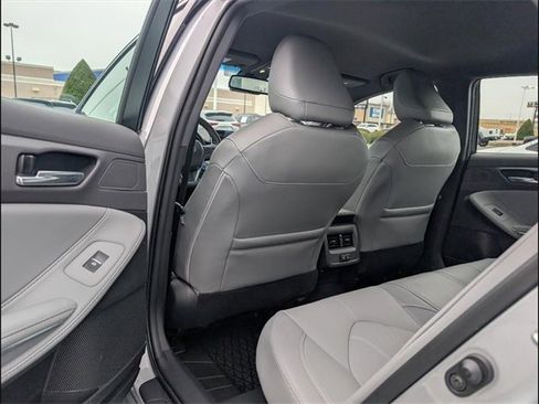 Used 2021 Toyota Avalon XLE image 16