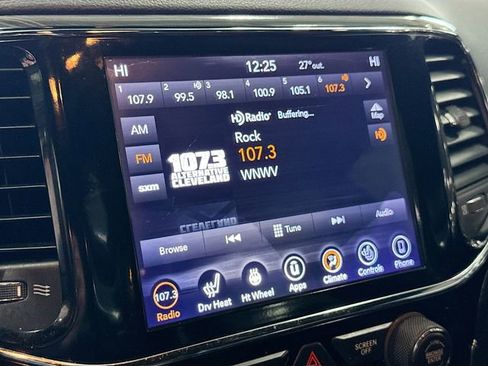 Used 2019 Jeep Grand Cherokee Altitude image 15