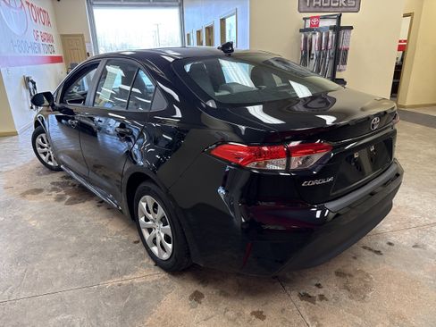Used 2023 Toyota Corolla LE FWD image 7